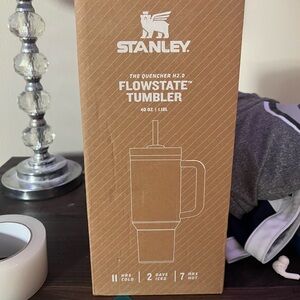 Barbie Pink 40oz Stanley